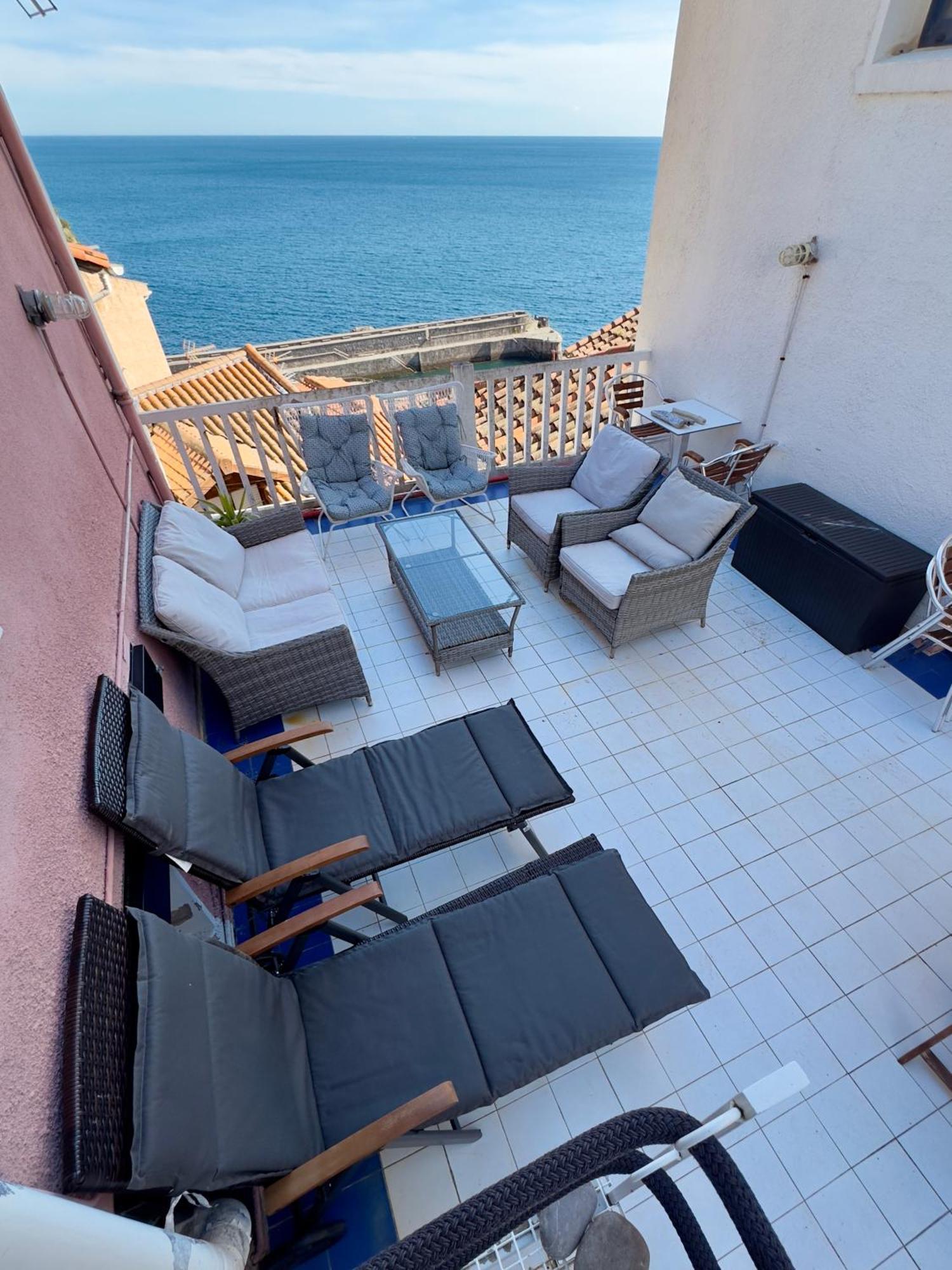 Elan Apartment Еланчове Екстериор снимка